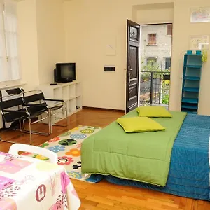  Apartment I Giardini Di Melzi Italien